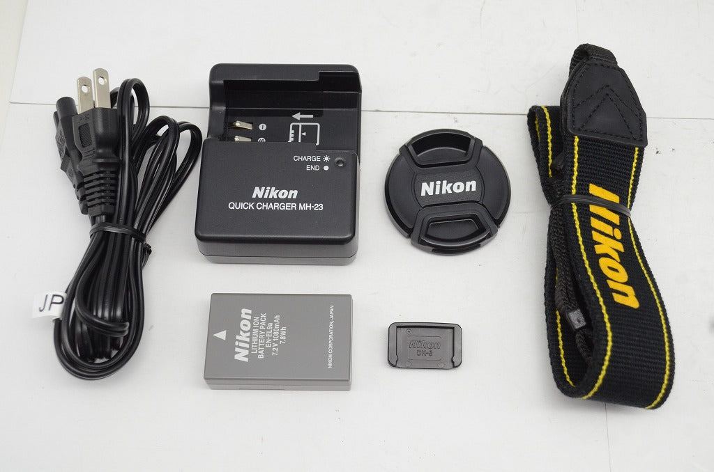 良品 Nikon ニコン D5000 + AF-S DX 18-55mm VR レンズキット デジタル一眼レフカメラ 250927g