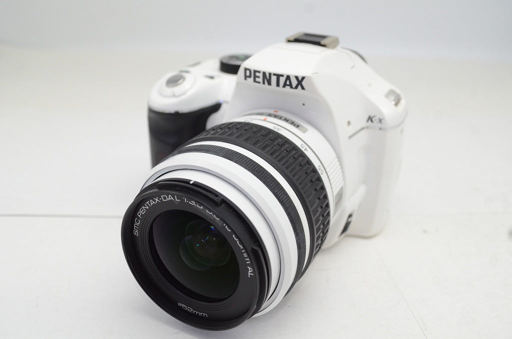 良品 PENTAX K-x レンズキット (smc PENTAX DA L 18-55mm F3.5-5.6 AL) デジタル一眼レフカメラ ホワイト 250927aa