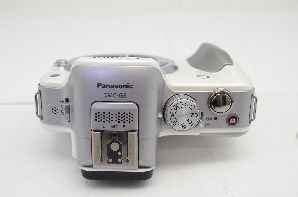 良品 Panasonic パナソニック LUMIX DMC G3 ボディ ミラーレス一眼カメラ ホワイト 250926c