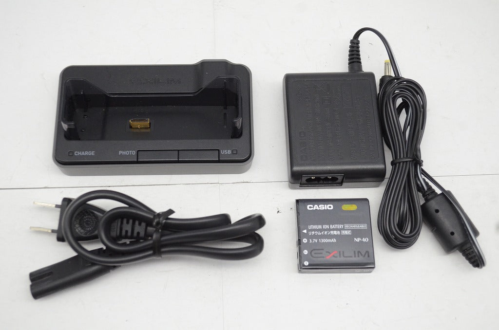 CASIO カシオ EXILIM EX-Z700 コンパクトデジタルカメラ シルバー 250926u