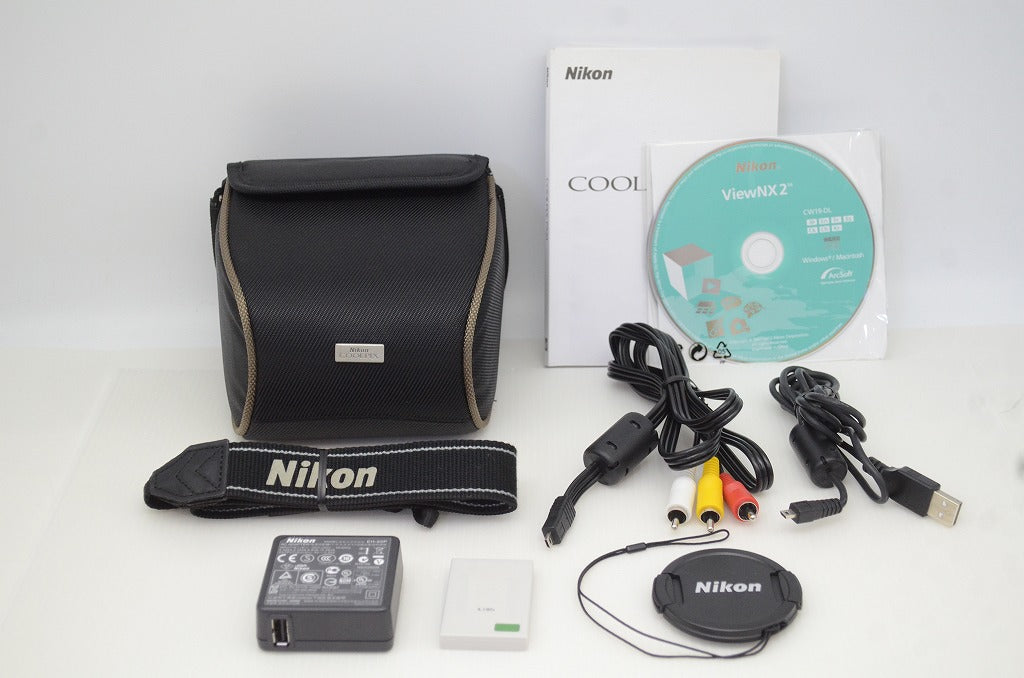 良品 Nikon ニコン COOLPIX P520 デジタルカメラ レッド 251129m