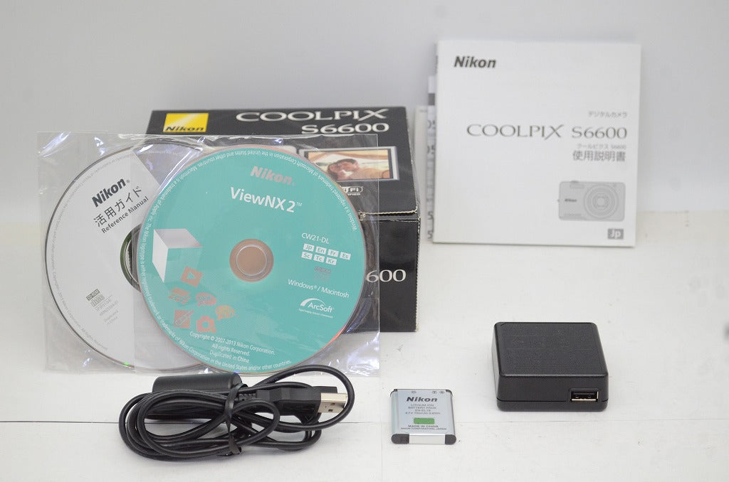 美品 Nikon ニコン COOLPIX S6600 コンパクトデジタルカメラ ラズベリーレッド 元箱付 250929a