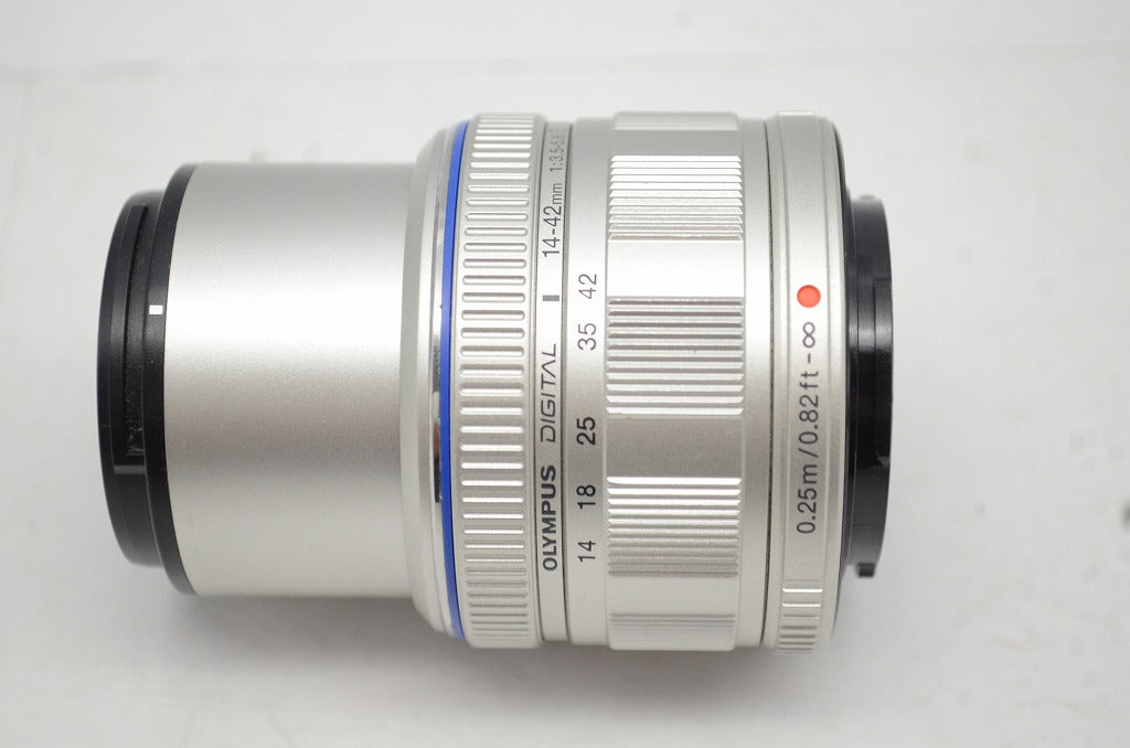 美品 OLYMPUS オリンパス M.ZUIKO DIGITAL 14-42mm F3.5-5.6 II マイクロフォーサーズ シルバー 250927o