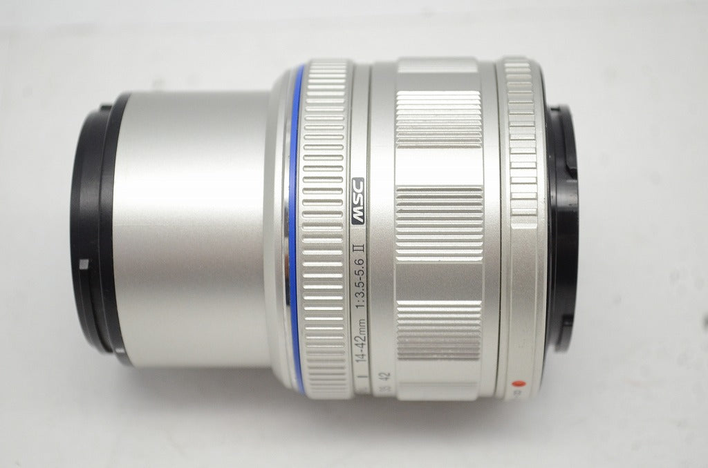 美品 OLYMPUS オリンパス M.ZUIKO DIGITAL 14-42mm F3.5-5.6 II マイクロフォーサーズ シルバー 250927o