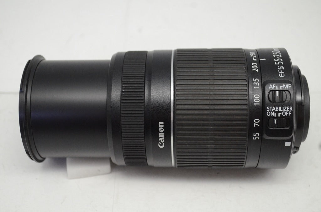 美品 Canon キヤノン EF-S 55-250mm F4-5.6 IS II APS-C ズームレンズ 250927m