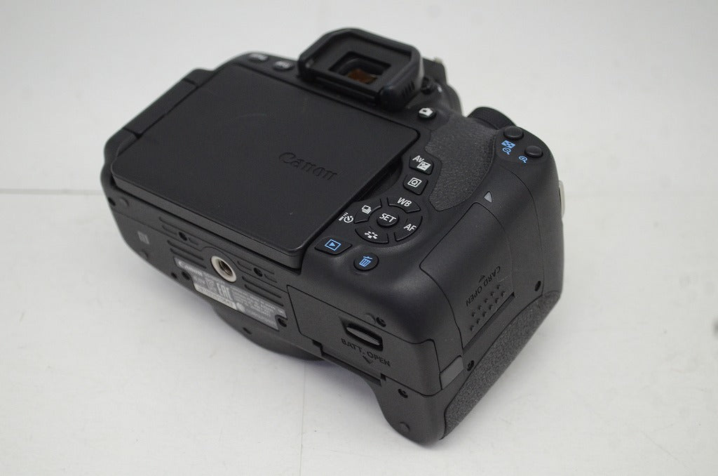 美品 Canon キヤノン EOS Kiss X8i レンズキット EF-S 18-55mm F3.5-5.6 IS STM デジタル一眼レフカメラ 250927ao