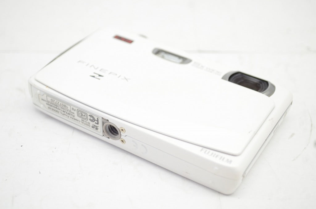 FUJIFILM フジフィルム FinePix Z900EXR コンパクトデジタルカメラ ホワイト 元箱付 250919d