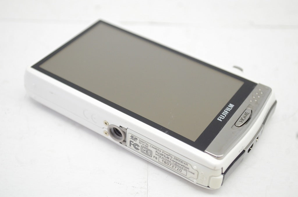 FUJIFILM フジフィルム FinePix Z900EXR コンパクトデジタルカメラ ホワイト 元箱付 250919d