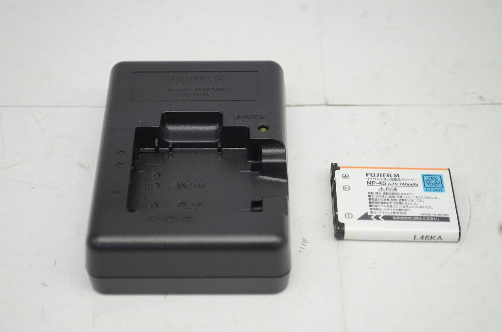 FUJIFILM フジフィルム FinePix Z10fd コンパクトデジタルカメラ ピンク 250930au