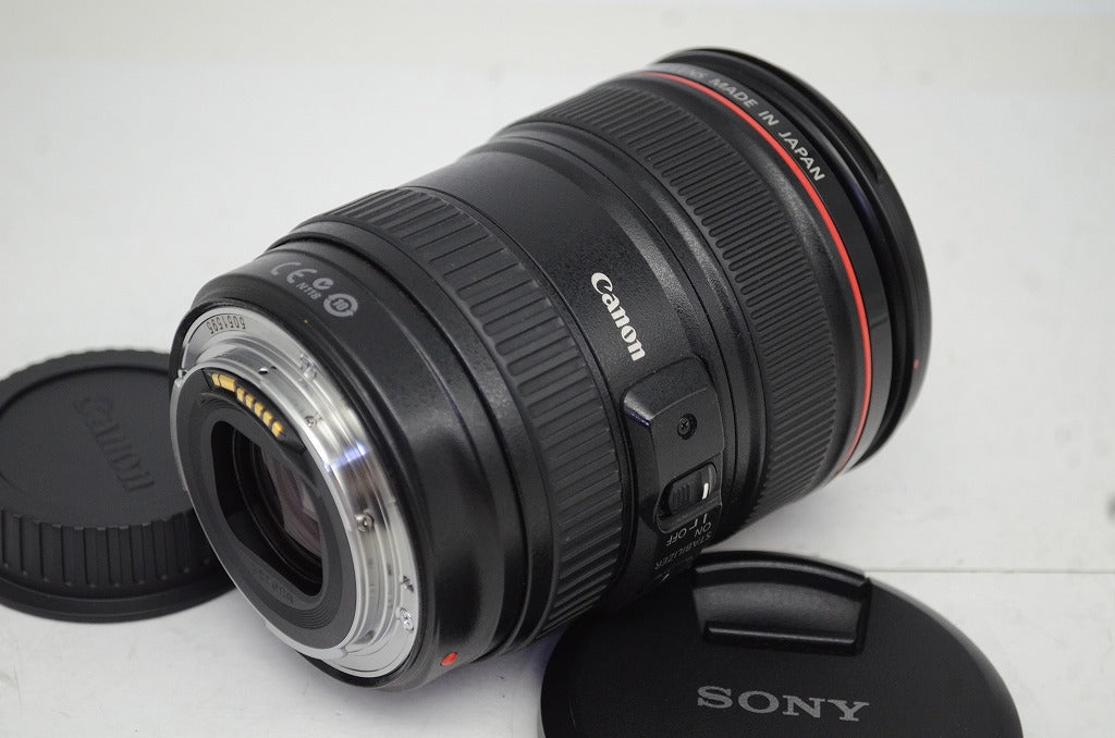 良品 Canon キヤノン EF 24-105mm F4L IS USM フルサイズ ズームレンズ フード付 251002y
