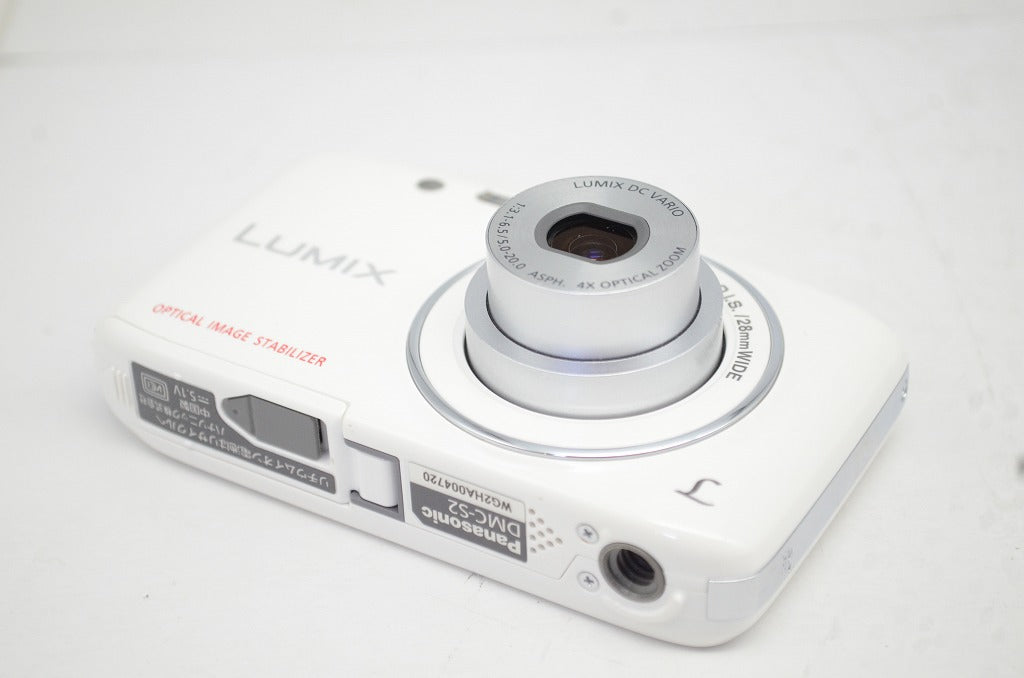 美品 Panasonic パナソニック LUMIX DMC-S2 コンパクトデジタルカメラ ホワイト 元箱付 251002b