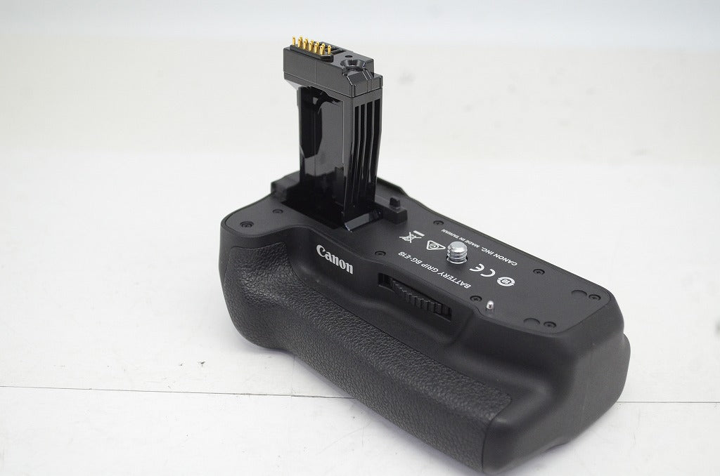 良品 Canon キヤノン バッテリーグリップ BG-E18 EOS Kiss X8i EOS 8000D用 251003ag