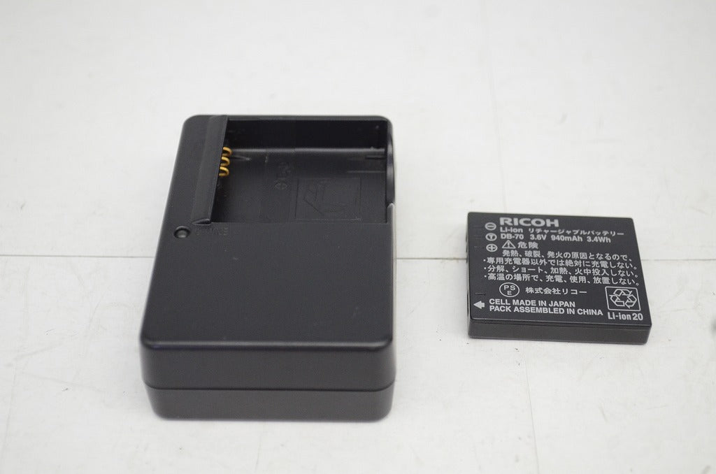 RICOH リコー CX2 ブラック コンパクトデジタルカメラ 251009h