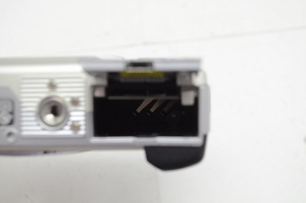 良品 OLYMPUS オリンパス PEN Lite E-PL1 + M.ZUIKO DIGITAL 14-42mm レンズキット ミラーレス 元箱付 251009d
