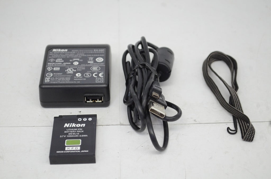 美品 Nikon ニコン COOLPIX S640 コンパクトデジタルカメラ レッド 251009i