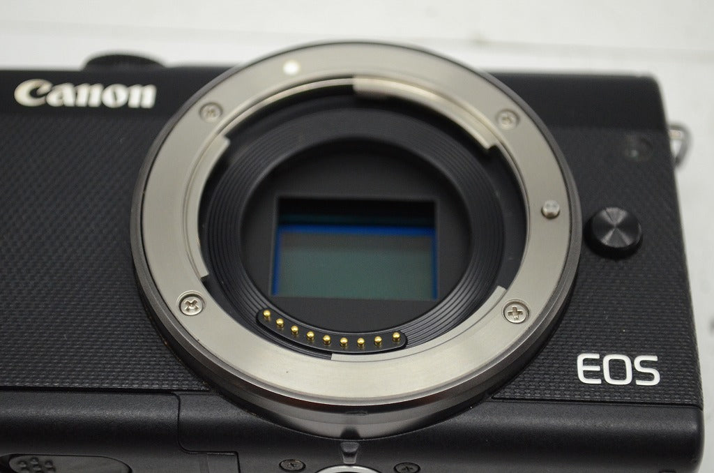 良品 Canon キヤノン EOS M100 + EF-M 15-45mm IS STM レンズキット ミラーレス一眼カメラ ブラック 251008g
