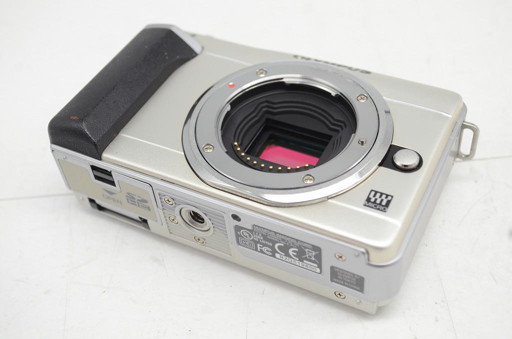 良品 OLYMPUS オリンパス PEN Lite E-PL1 + M.ZUIKO DIGITAL 14-42mm レンズキット ミラーレス 元箱付 251009d