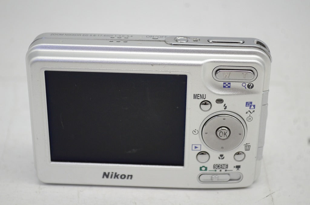 Nikon ニコン COOLPIX S1 コンパクトデジタルカメラ シルバー 251008aa