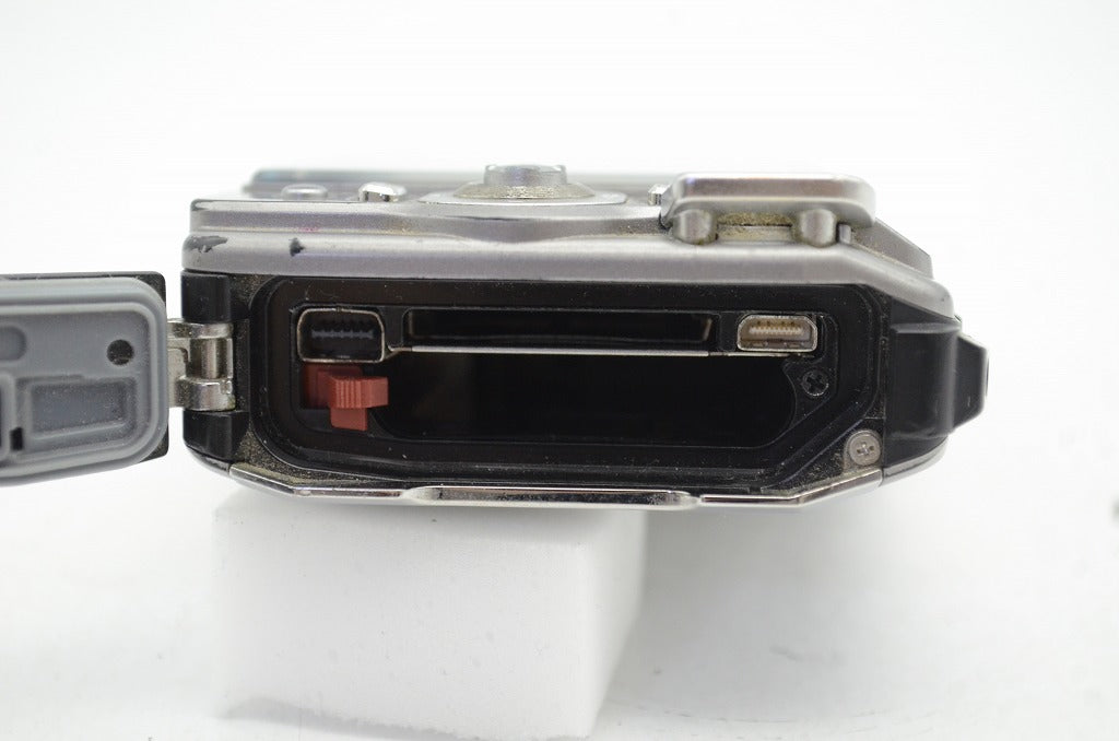 訳あり品 OLYMPUS オリンパス TG-820 Tough コンパクトデジタルカメラ シルバー 250517an