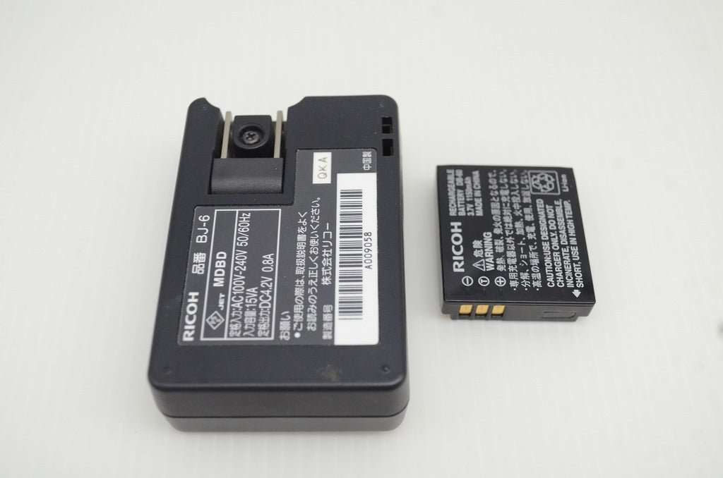 RICOH リコー Caplio R5 コンパクトデジタルカメラ レッド 251029a