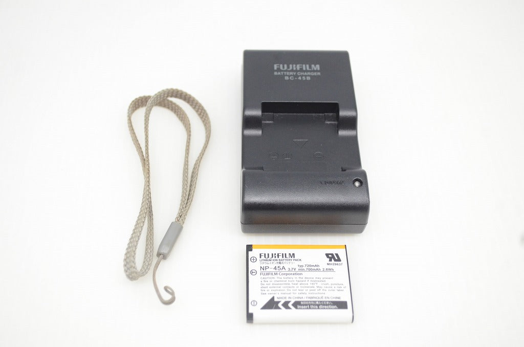 FUJIFILM フジフィルム FinePix JX280 コンパクトデジタルカメラ シルバー 251021k