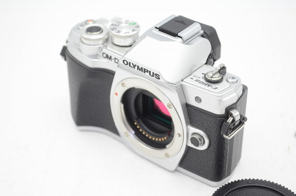 OLYMPUS オリンパス OM-D E-M10 Mark III ボディ ミラーレス一眼