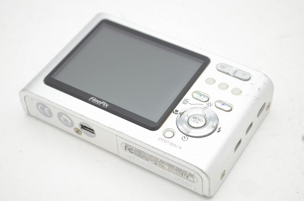 FUJIFILM フジフィルム FinePix Z2 コンパクトデジタルカメラ ホワイト 250605s