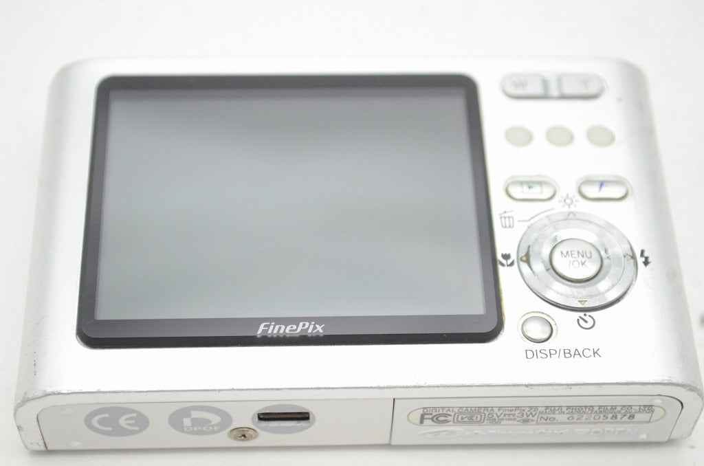FUJIFILM フジフィルム FinePix Z2 コンパクトデジタルカメラ ホワイト 250605s