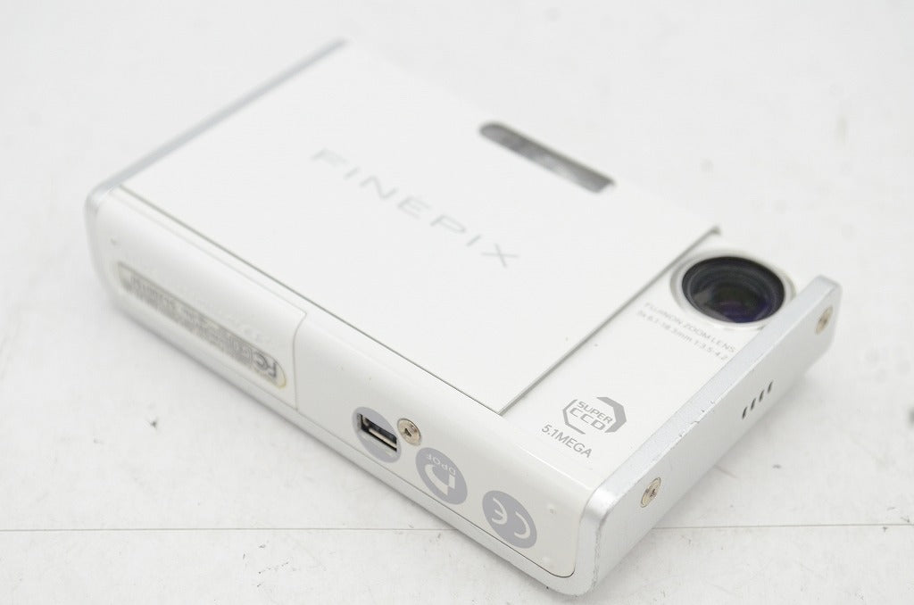 FUJIFILM フジフィルム FinePix Z2 コンパクトデジタルカメラ ホワイト 元箱付 250820au