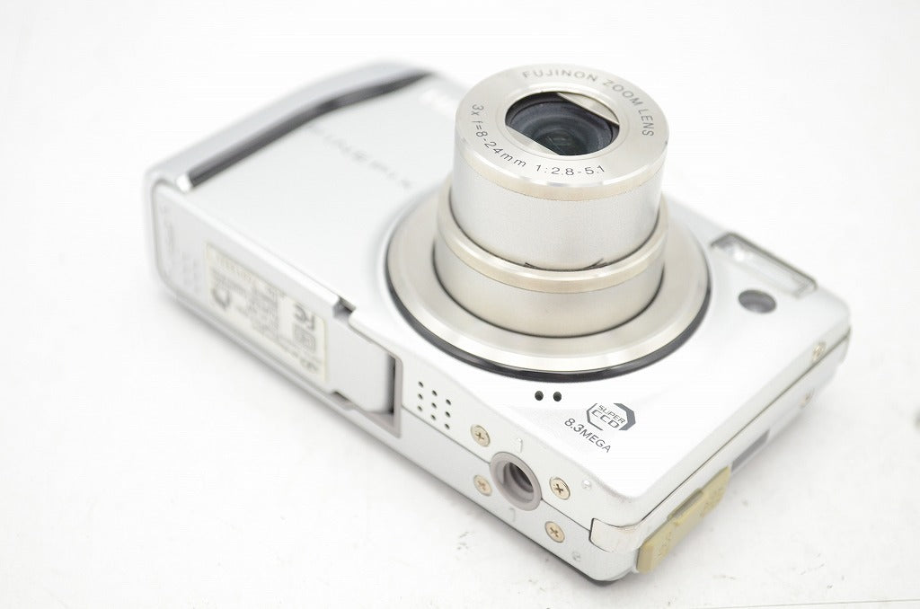 良品 FUJIFILM フジフイルム FinePix F40fd コンパクトデジタルカメラ シルバー 元箱付 250826g
