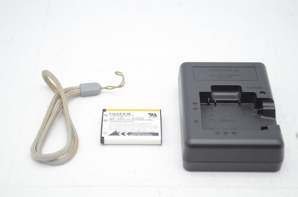 良品 FUJIFILM フジフィルム FinePix Z800EXR コンパクトデジタルカメラ ゴールド 250825a