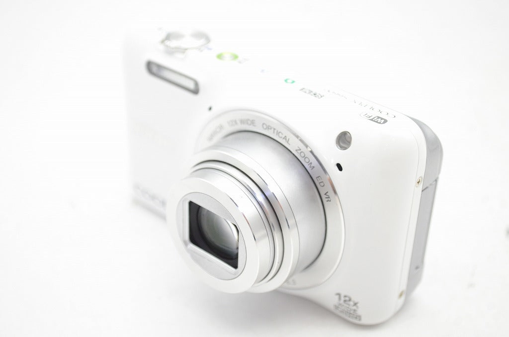 美品 Nikon ニコン COOLPIX S6600 コンパクトデジタルカメラ ナチュラルホワイト 250827a