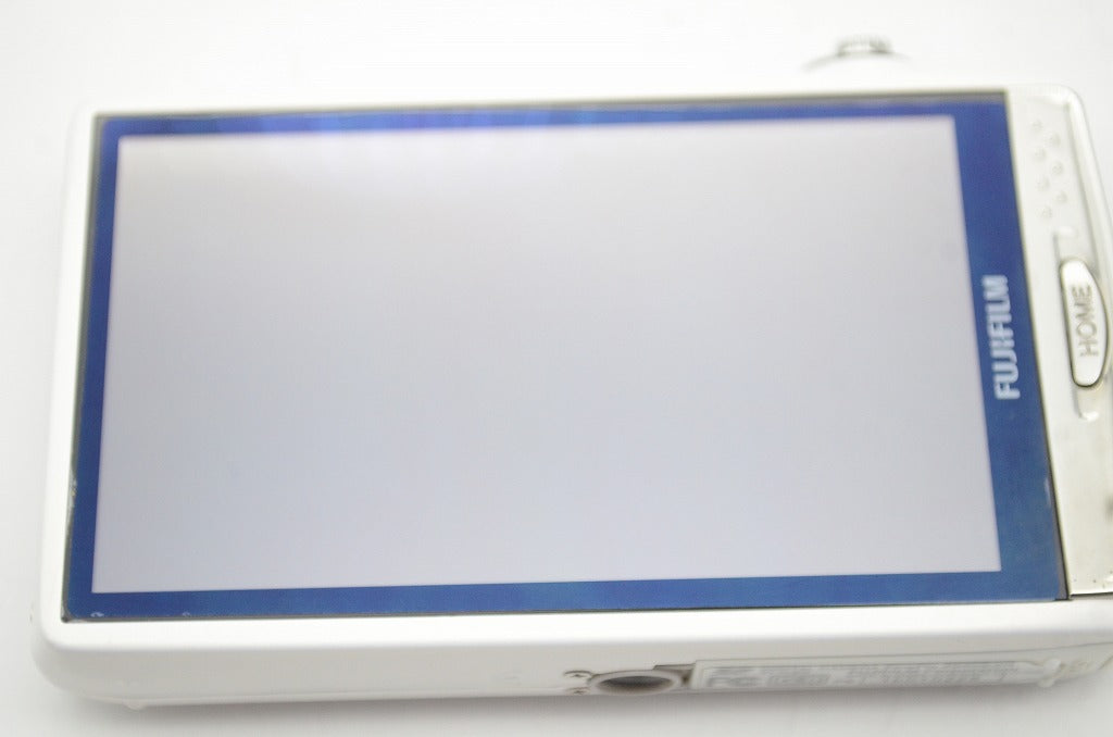 良品 FUJIFILM フジフィルム FinePix Z950EXR コンパクトデジタルカメラ ホワイト 250815d