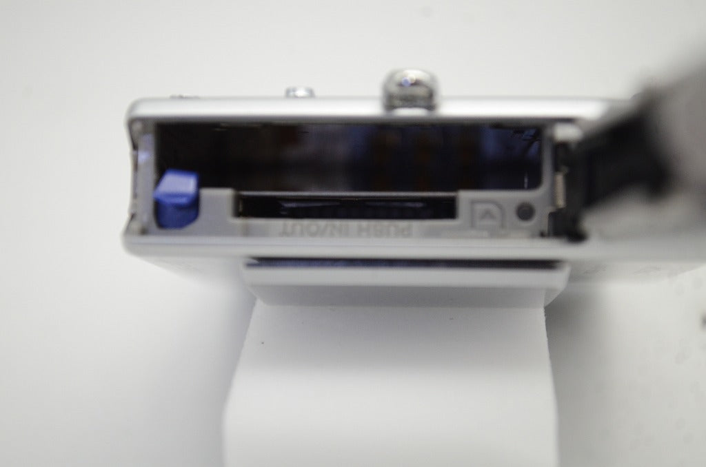 SONY ソニー Cyber-Shot DSC-T10 コンパクトデジタルカメラ シルバー 250903f