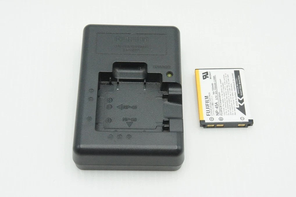 FUJIFILM フジフィルム FinePix Z700EXR コンパクトデジタルカメラ ピンク 260221k