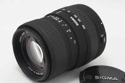 良品 SIGMA シグマ 55-200mm f4-5.6 DC Canon キヤノン EFマウント APS-C ズームレンズ フード付 260616h