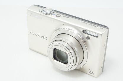 良品 Nikon ニコン COOLPIX S6100 コンパクトデジタルカメラ シャンパンシルバー 260623w