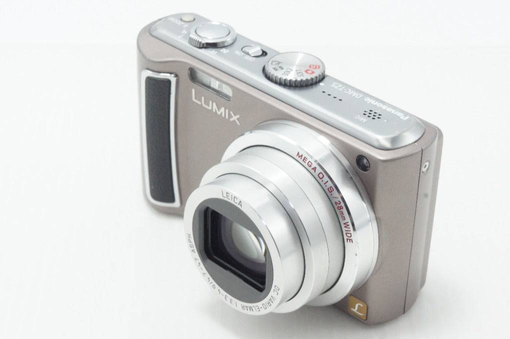 パナソニック　Panasonic LUMIX DMC-TZ5 ブラウン おまけ付 Excellent Panasonic LUMIX DMC-TZ5 Compact Digital Camera Brown