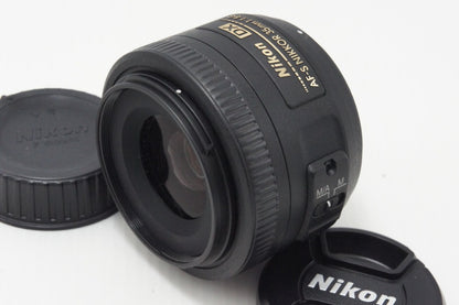 美品 Nikon ニコン AF-S DX NIKKOR 35mm F1.8G 単焦点レンズ APS-C フード付 260624r