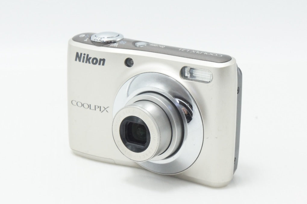 良品 Nikon ニコン COOLPIX L21 コンパクトデジタルカメラ シルバー