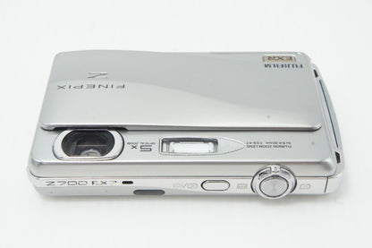 FUJIFILM フジフィルム FinePix Z700EXR コンパクトデジタルカメラ シルバー 260619ag