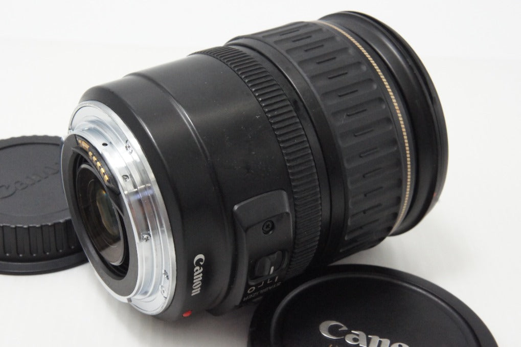 良品 Canon キヤノン EF 28-135mm F3.5-5.6 IS USM フルサイズ ズームレンズ 260624bf