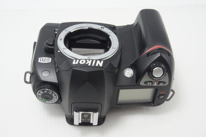 良品 Nikon ニコン D70 ボディ デジタル一眼レフカメラ ブラック ケース付 260616an