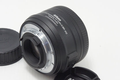 美品 Nikon ニコン AF-S DX NIKKOR 35mm F1.8G 単焦点レンズ APS-C フード付 260624r