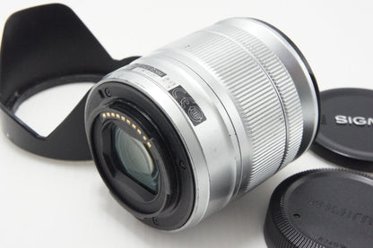 FUJIFILM フジフィルム FUJINON XC 16-50mm F3.5-5.6 OIS ズームレンズ シルバー フード付 260626y