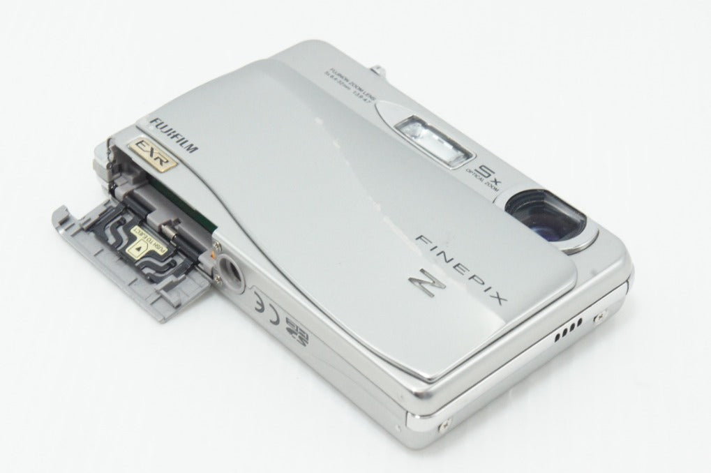 訳あり品 FUJIFILM フジフィルム FinePix Z700EXR コンパクトデジタルカメラ シルバー 260616q