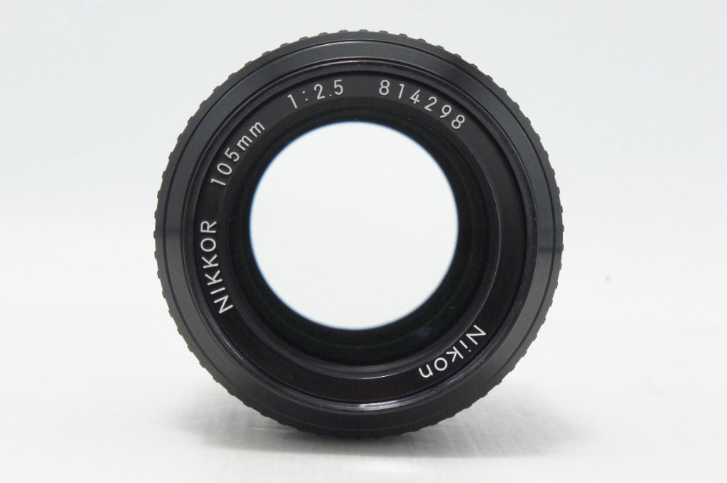 美品 Nikon ニコン Ai Nikkor 105mm F2.5 MF 単焦点レンズ フード付 260618ap