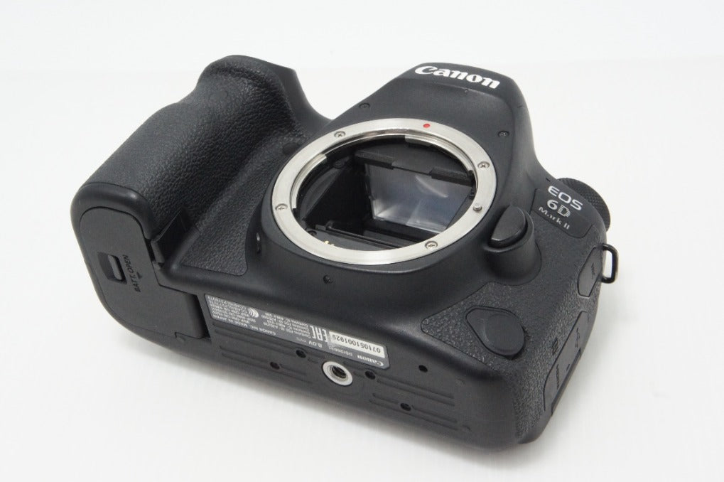 Canon キヤノン EOS 6D Mark II ボディ デジタル一眼レフカメラ 260620u