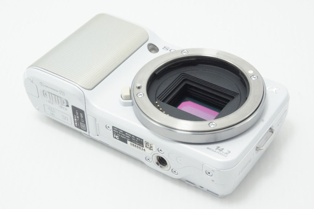 SONY ソニー NEX-3 ズームレンズキット (E 18-55mm OSS) ミラーレス一眼カメラ ホワイト 260620g