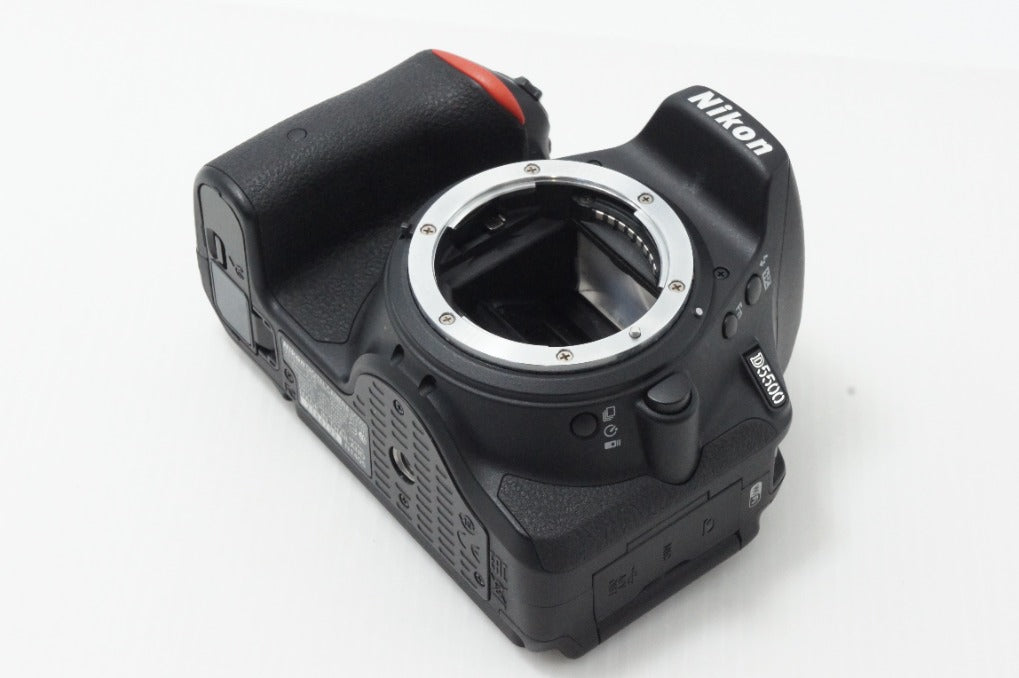 美品 Nikon ニコン D5500 デジタル一眼レフカメラ 260619a